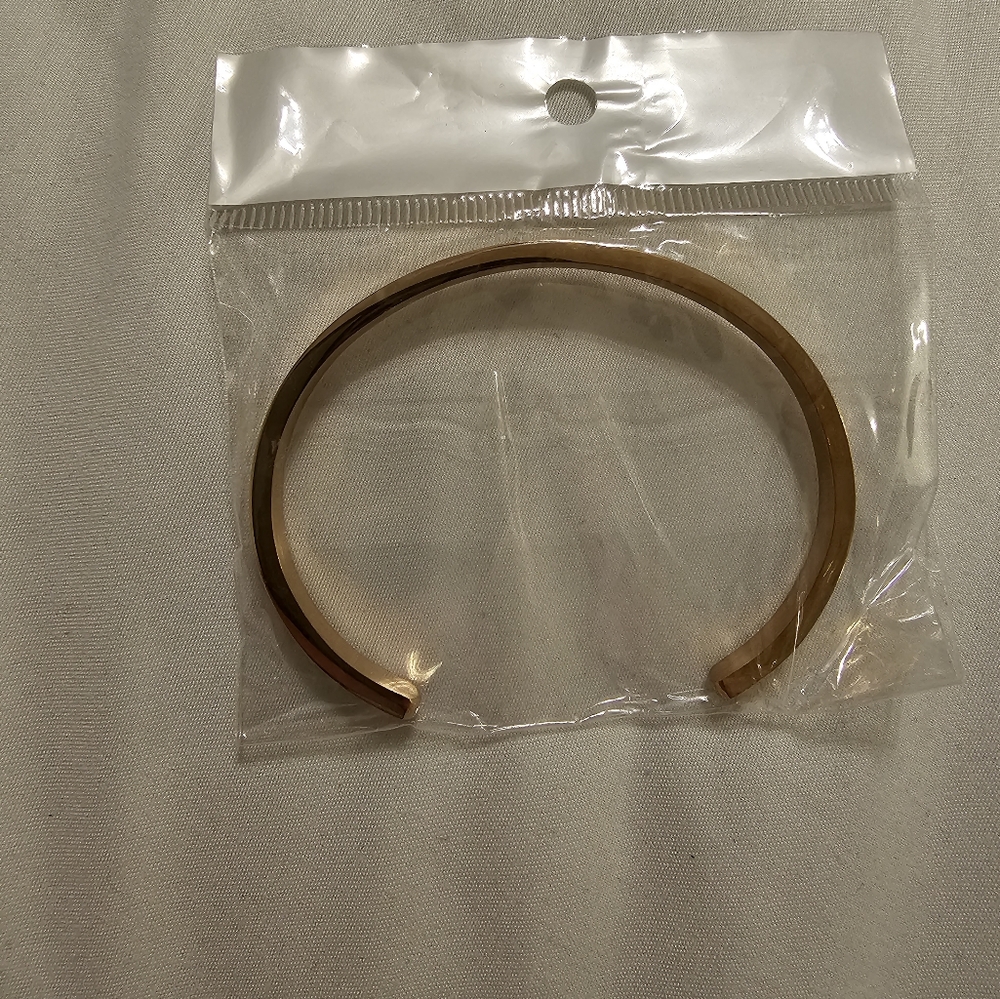 Cuff bracelet